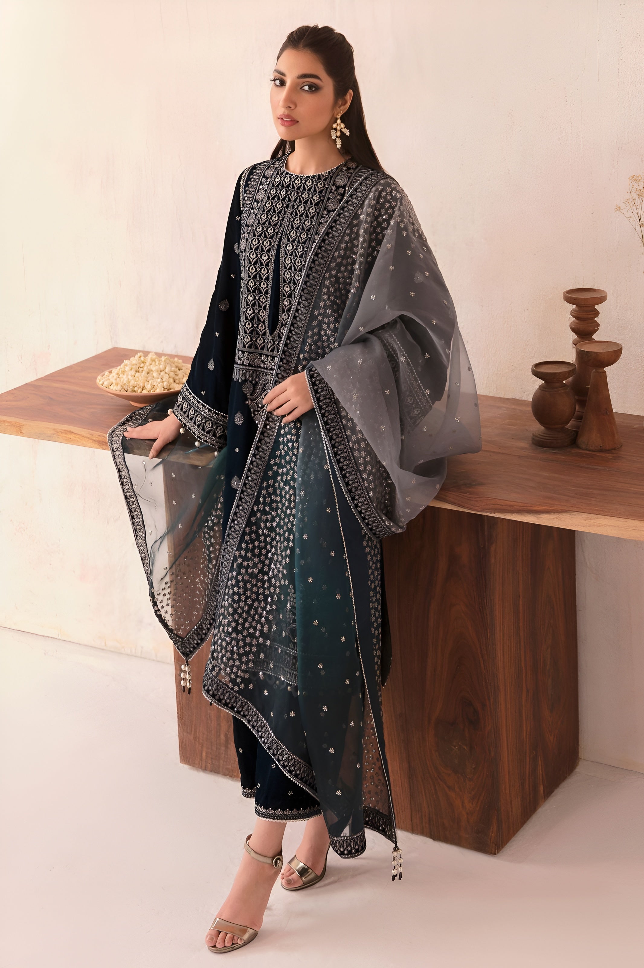 3 Piece - Jazmin Velvet Full Heavy Embroidered Suit with Embroidered Organza Duppatta (Unstitched)