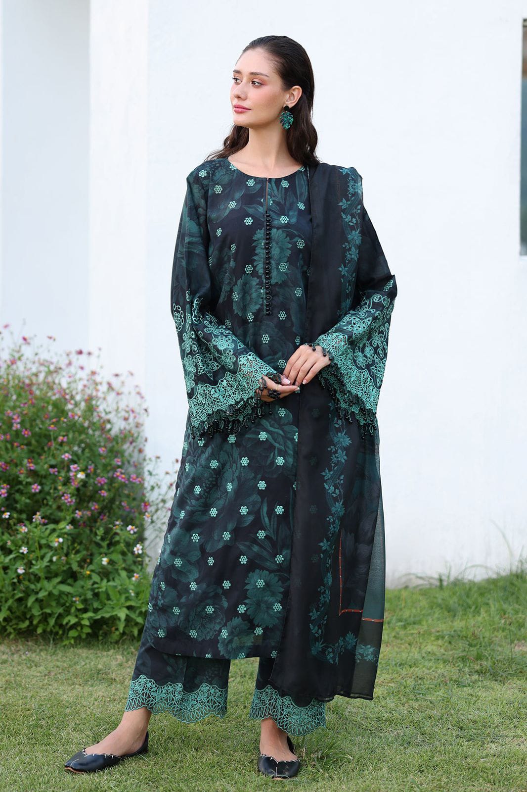 3 Piece - Baroque Khaddar Embroidered Suit with Digital Printed Khaddar Shawl (Unstitched)