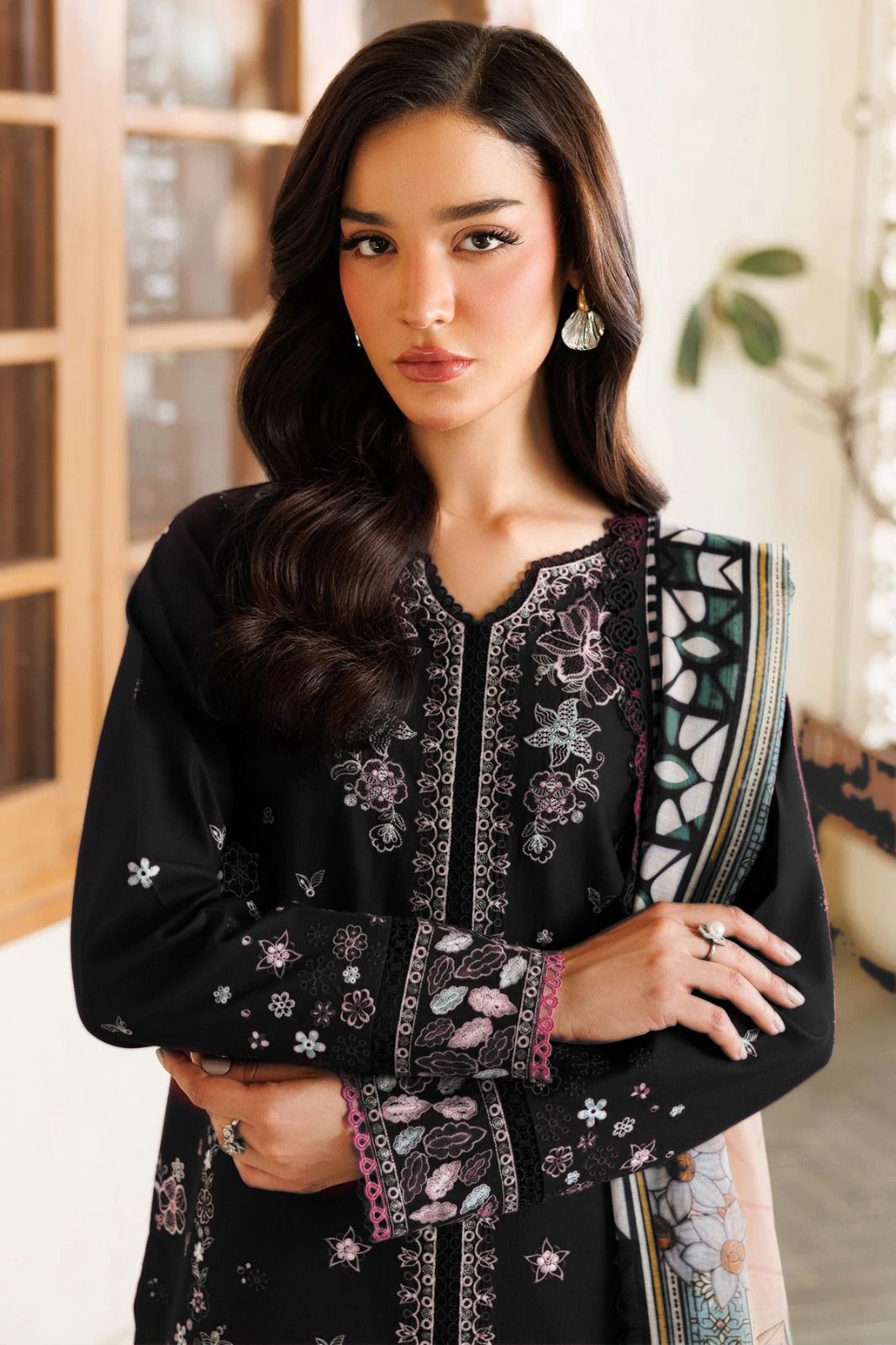 3 Piece - Maria B Dhanak Full Heavy Embroidered Suit with Digital Printed Wool Shawl (Unstitched)