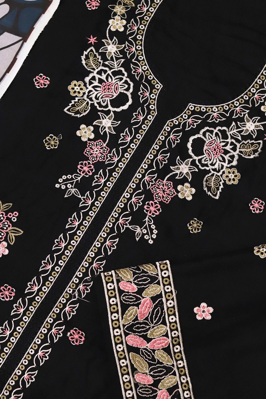 3 Piece - Maria B Dhanak Full Heavy Embroidered Suit with Digital Printed Wool Shawl (Unstitched)
