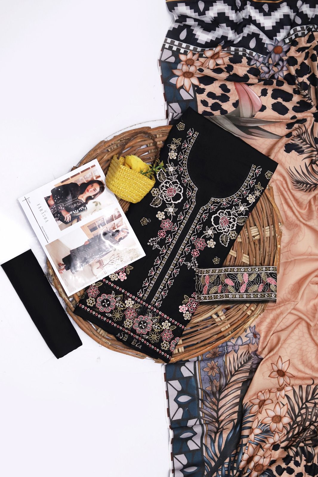 3 Piece - Maria B Dhanak Full Heavy Embroidered Suit with Digital Printed Wool Shawl (Unstitched)