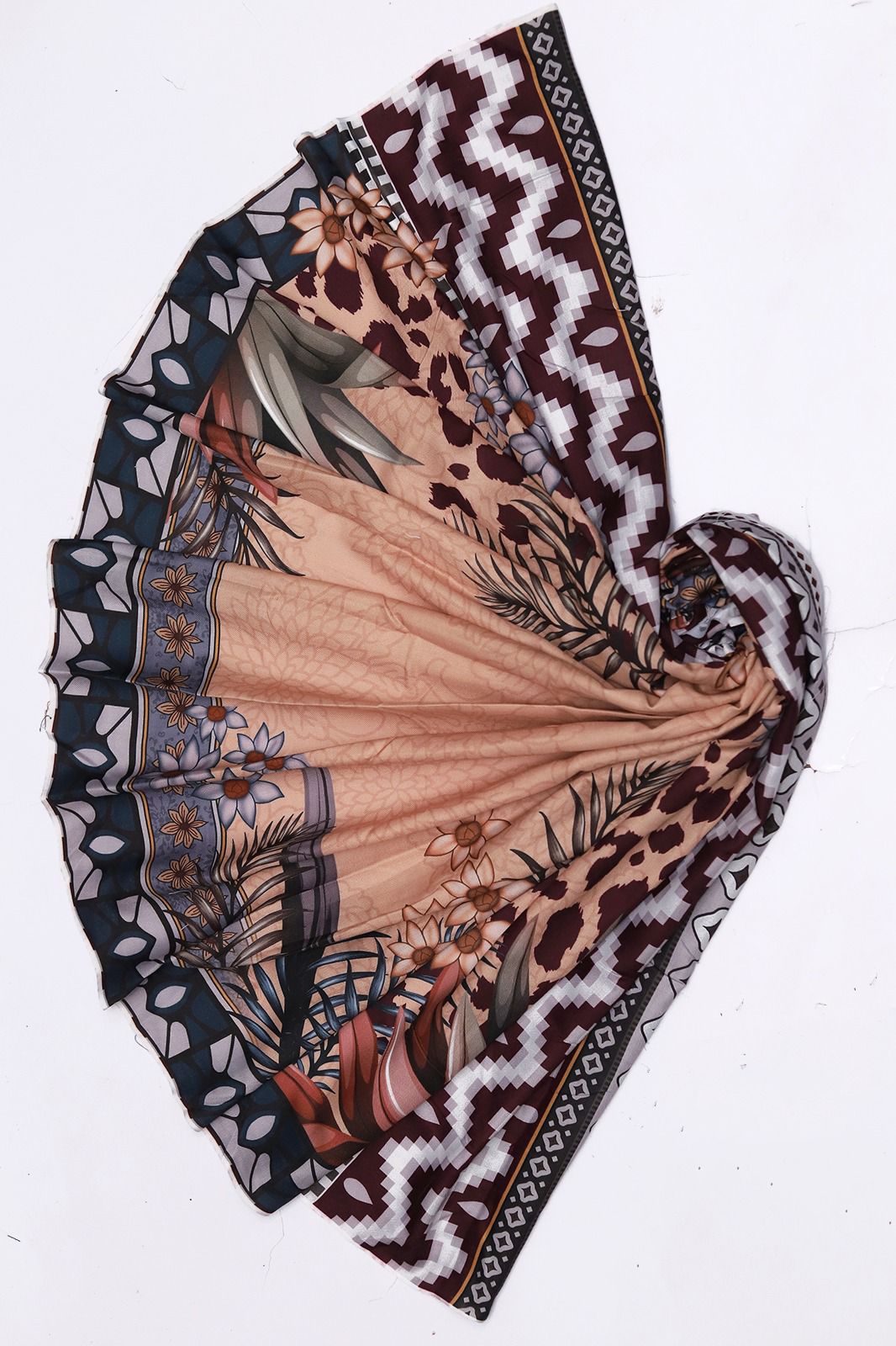 3 Piece - Maria B Dhanak Full Heavy Embroidered Suit with Digital Printed Wool Shawl (Unstitched)