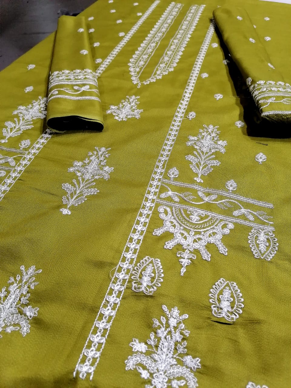 2 Piece - Dhanak Full Heavy Embroidered Suit with Plain Dyed Trouser (Unstitched)