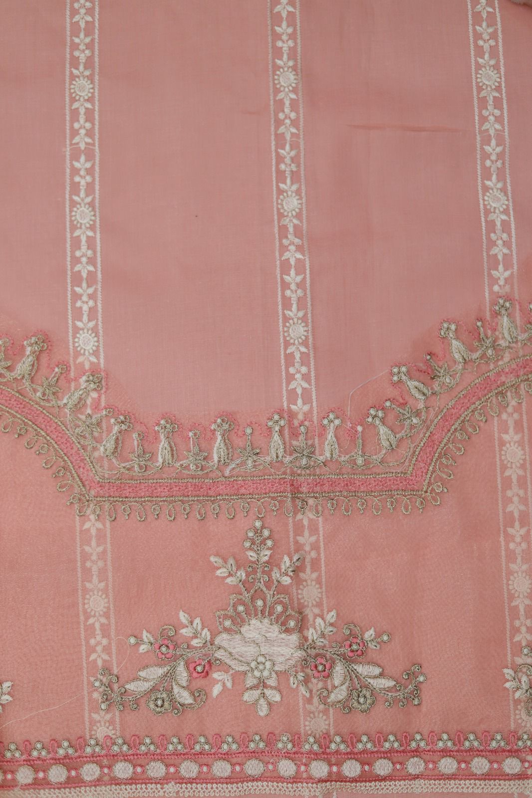 3 Piece - Maria B Dhanak Full Heavy Embroidered Suit with Embroidered Digital Printed Wool Shawl (Unstitched)
