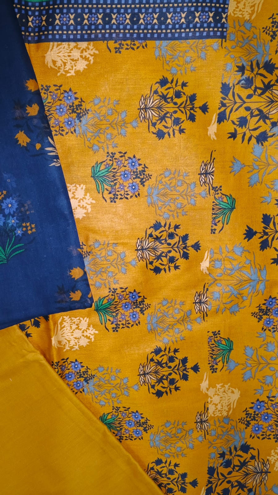 3 Piece - Printed Lawn Suit with Swiss Duppatta (Unstitched)