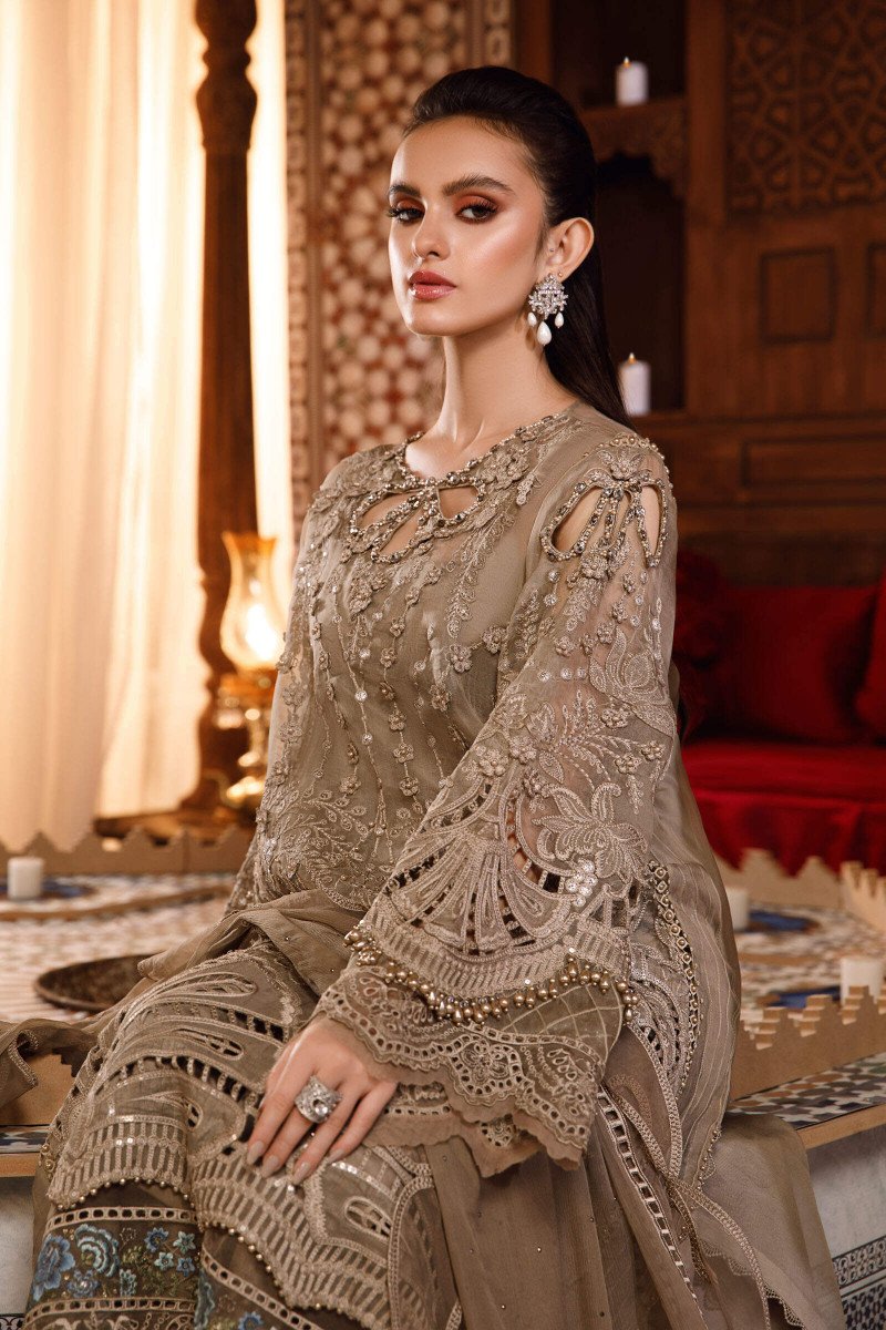 3 Piece - Maria B Organza Full Heavy Embroidered Suit with Heavy Embroidered Organza Dupatta with Chiffon Border (Unstitched)