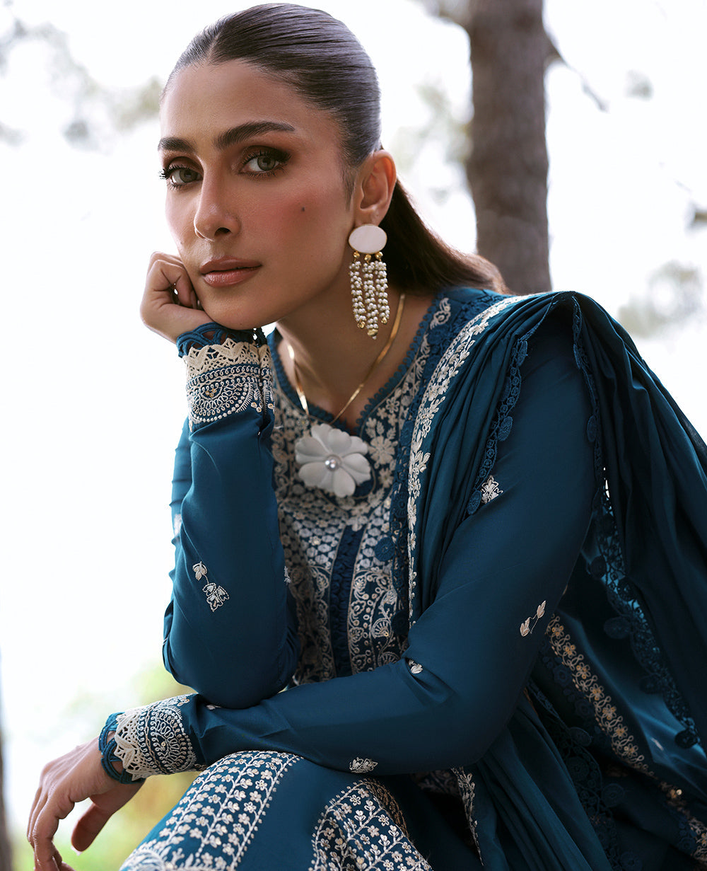 3 Piece - Dhanak Embroidered Suit with Dhanak Embroidered Shawl (Unstitched)