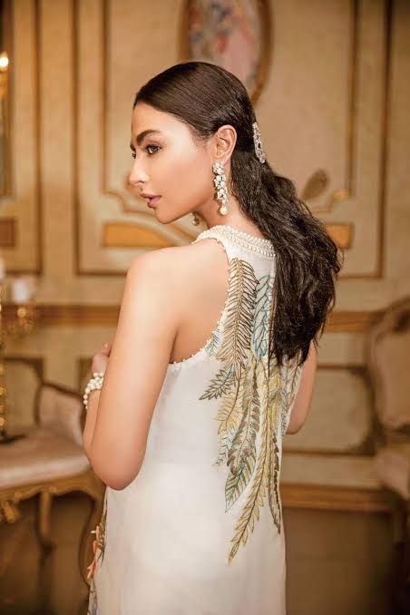 3 Piece -Chiffon Embroidered Suit with Embroidered Chiffon Dupatta (Unstitched)