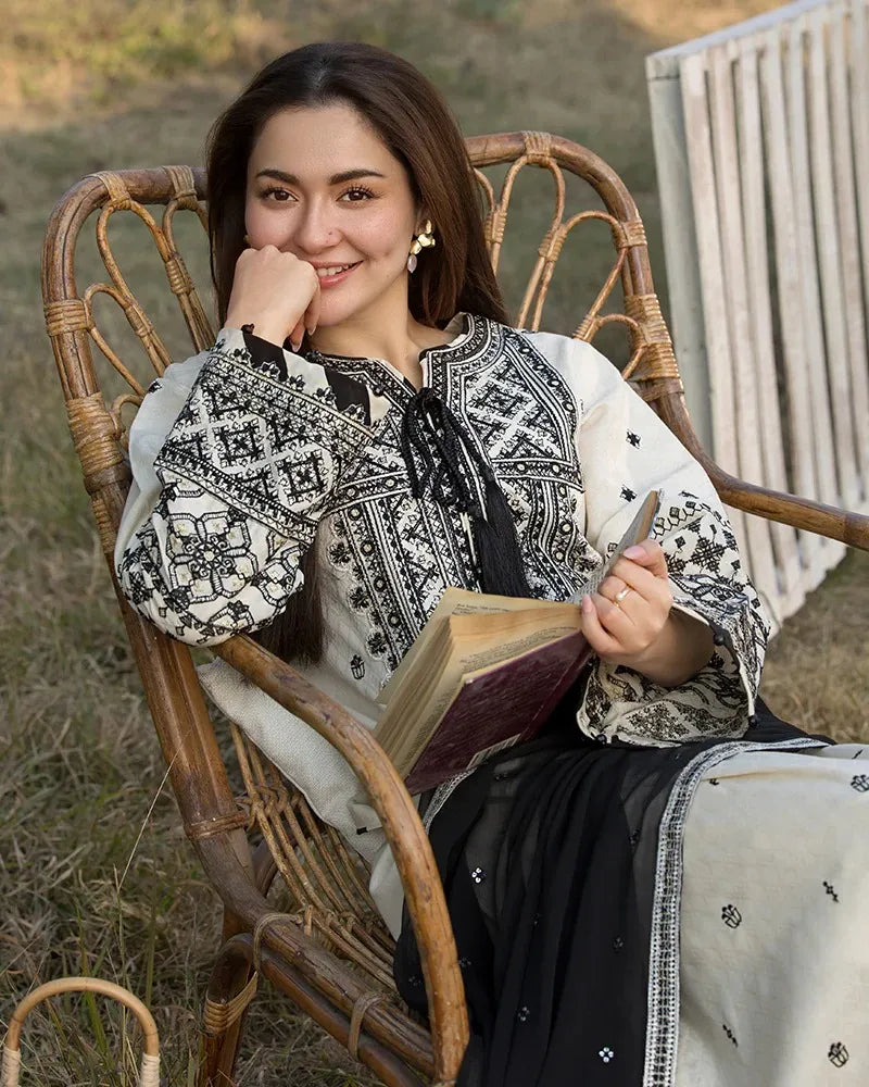 3 Piece - Dhanak Embroidered Suit with Dhanak Heavy Embroidered Dupatta (Unstitched)