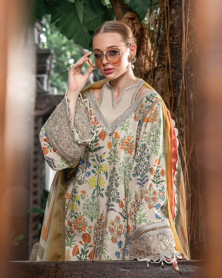 3 Piece - Maria B Lawn Embroidered Suit with Lawn Duppatta (Unstitched)