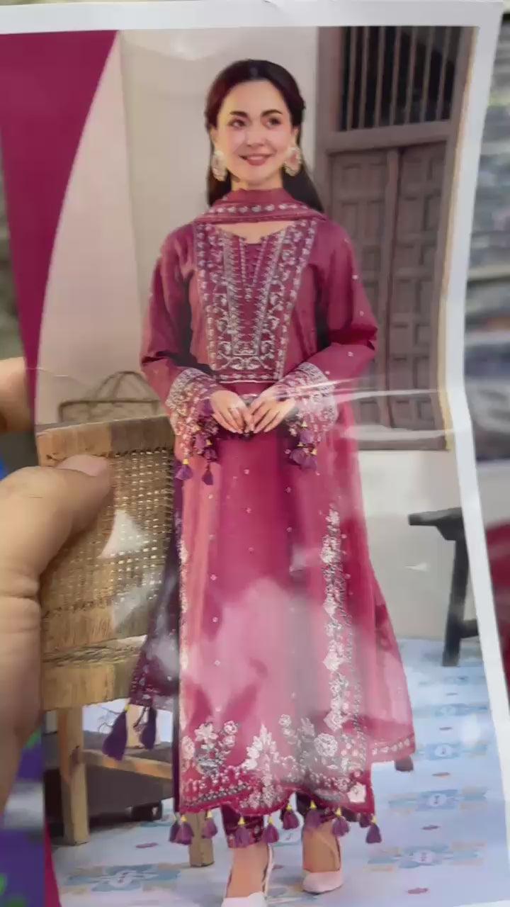 Load video: 3 Piece - Dhanak Full Heavy Embroidered Suit with Dhanak Embroidered Shawl (Unstitched)