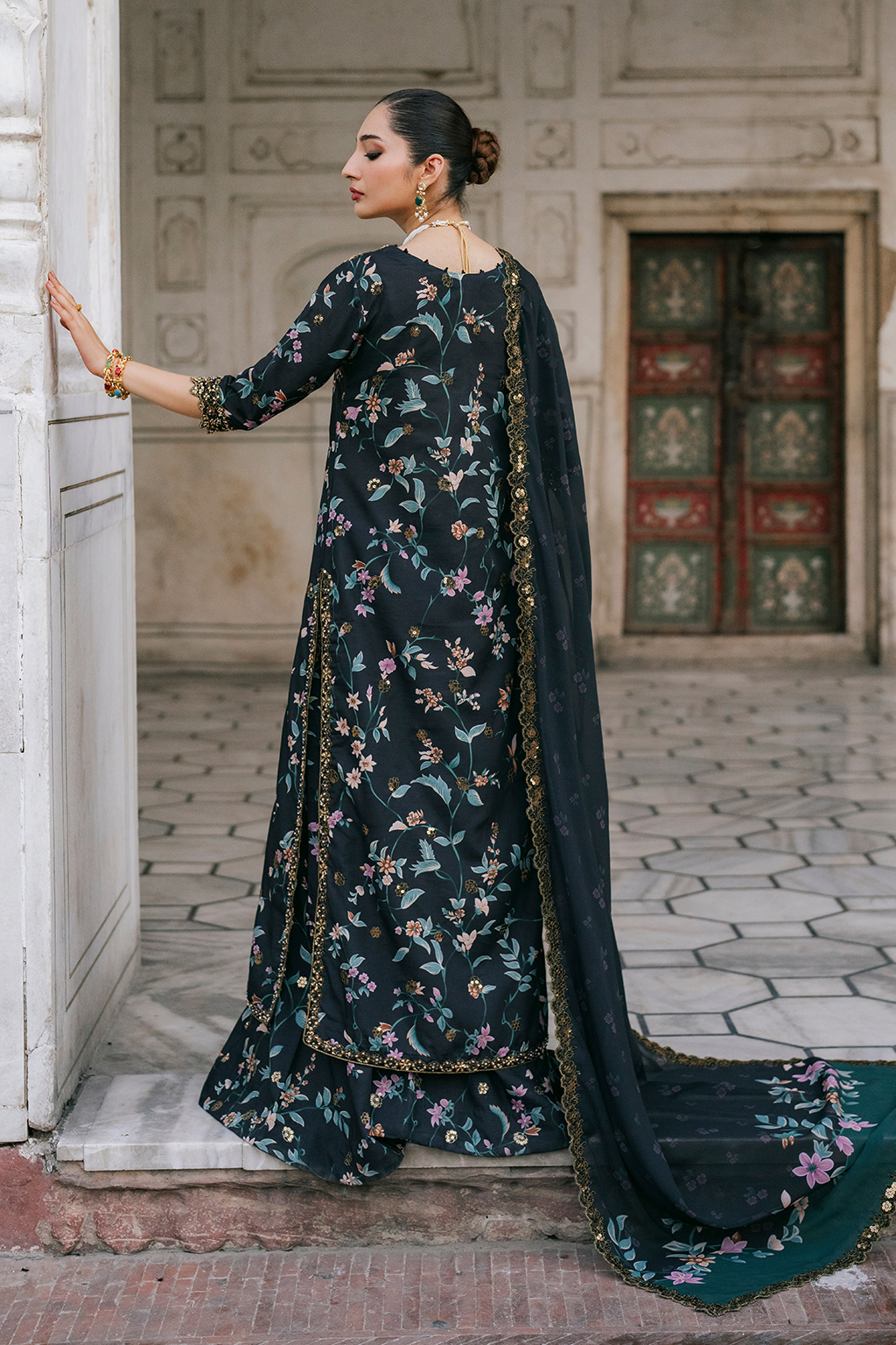 3 Piece - Iznik Linen Embroidered Suit with Embroidered Digital Printed Dupatta (Unstitched)